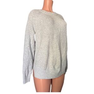 Time and Tru Light Gray Women's Sweater